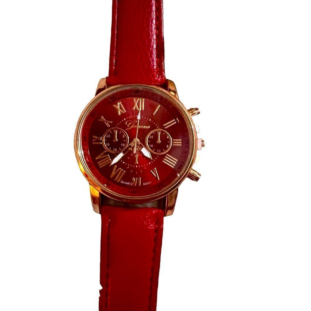 Red Strap Alloy Fashion Watch